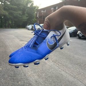 Soccer cleats size 11US